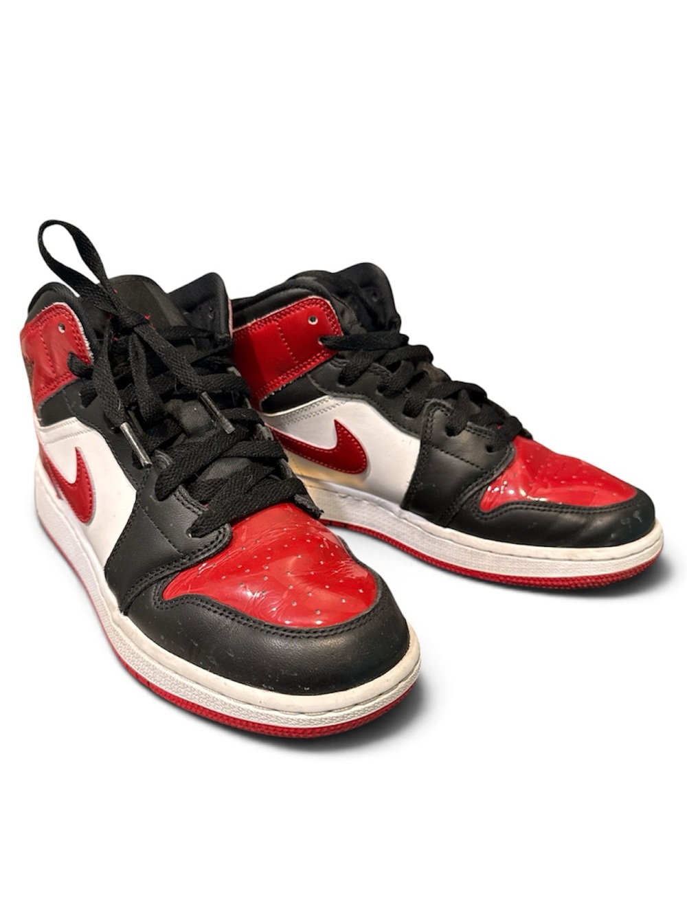 Air Jordan 1 Mid Youth Varsity Red Patent Black & White High-Tops Size 5.5